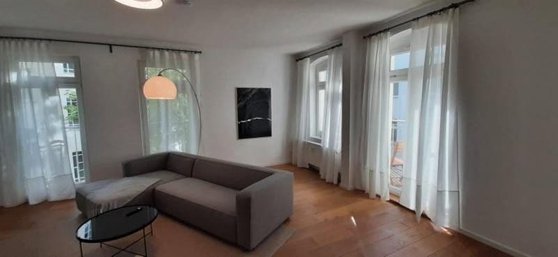 Prenájom bytu 2-izbový 83 m², Fritz-Reuter-Str.3, Berlin, Berlín Prenájom bytu 2-izbový 83 m², Fritz-Reuter-Str.3, Berlin, Berlín