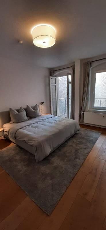 Prenájom bytu 2-izbový 83 m², Fritz-Reuter-Str.3, Berlin, Berlín Prenájom bytu 2-izbový 83 m², Fritz-Reuter-Str.3, Berlin, Berlín