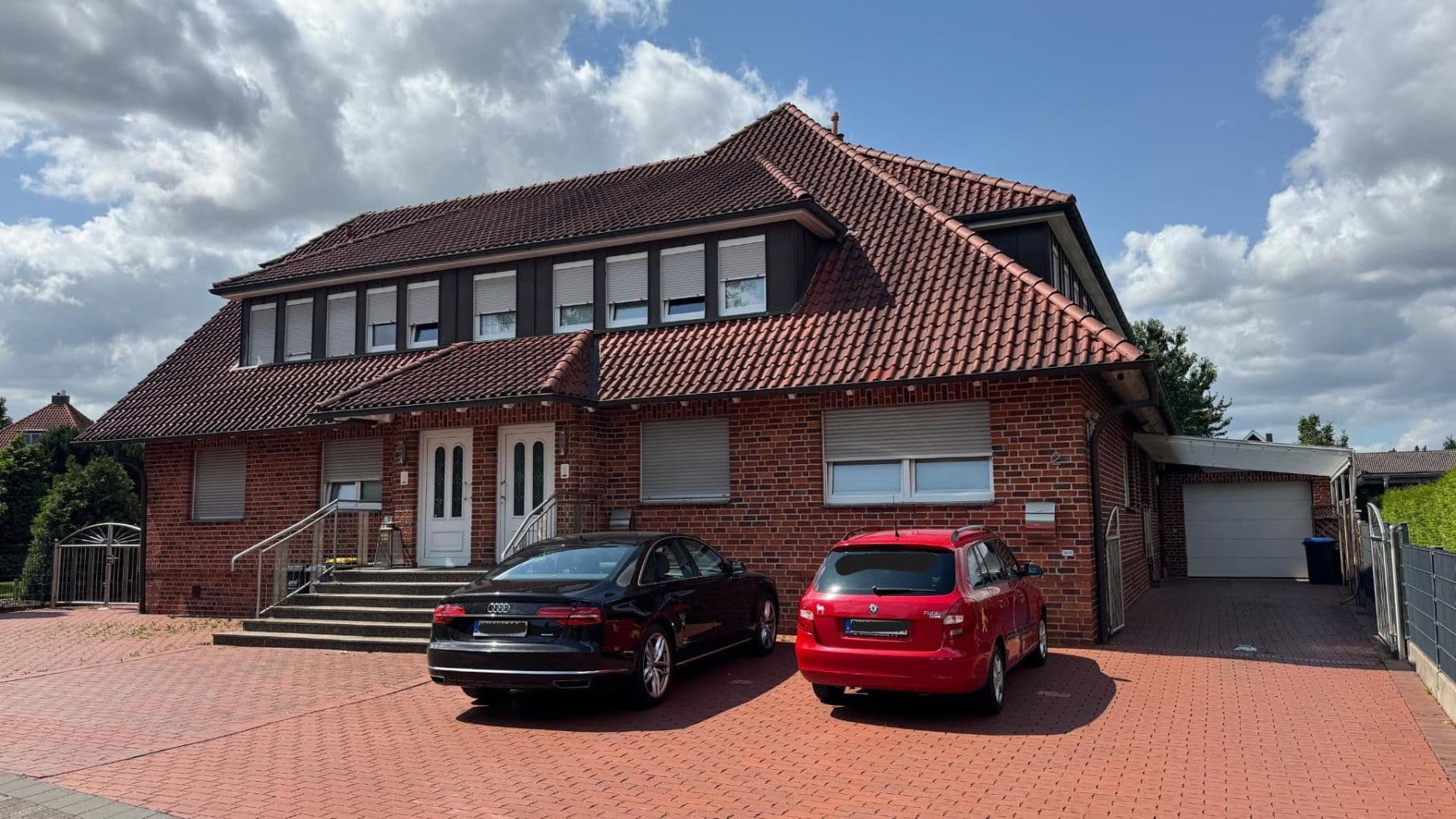 Predaj domu 378 m², pozemek 2.150 m², Rinteln, Dolné Sasko Predaj domu 378 m², pozemek 2.150 m², Rinteln, Dolné Sasko