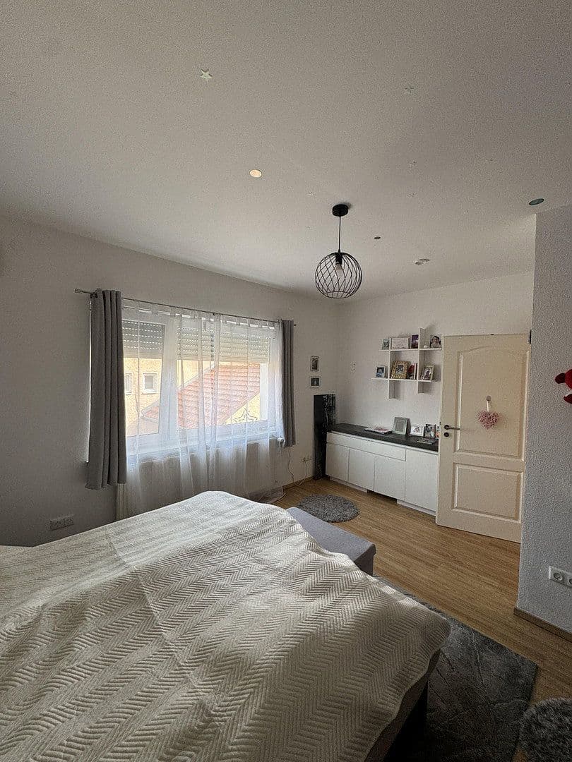 Prenájom bytu 3-izbový 125 m², Marktstraße 37a, Hutthurm, Bavorsko Prenájom bytu 3-izbový 125 m², Marktstraße 37a, Hutthurm, Bavorsko