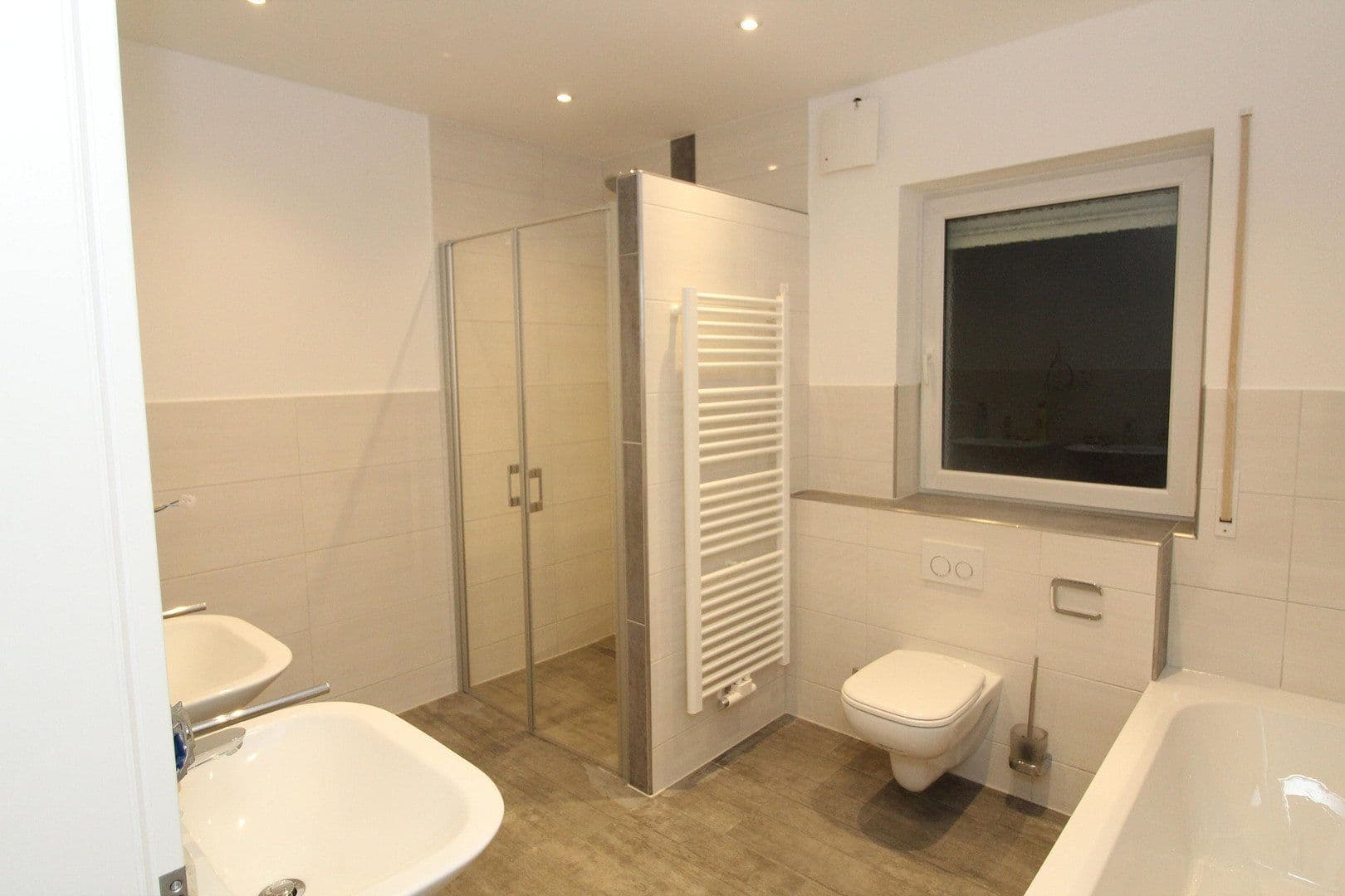 Prenájom bytu 3-izbový 125 m², Marktstraße 37a, Hutthurm, Bavorsko Prenájom bytu 3-izbový 125 m², Marktstraße 37a, Hutthurm, Bavorsko