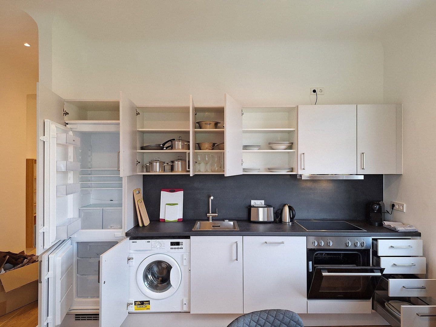 Prenájom bytu 2-izbový 55 m², Pascalstr. 4, Berlin, Berlín Prenájom bytu 2-izbový 55 m², Pascalstr. 4, Berlin, Berlín