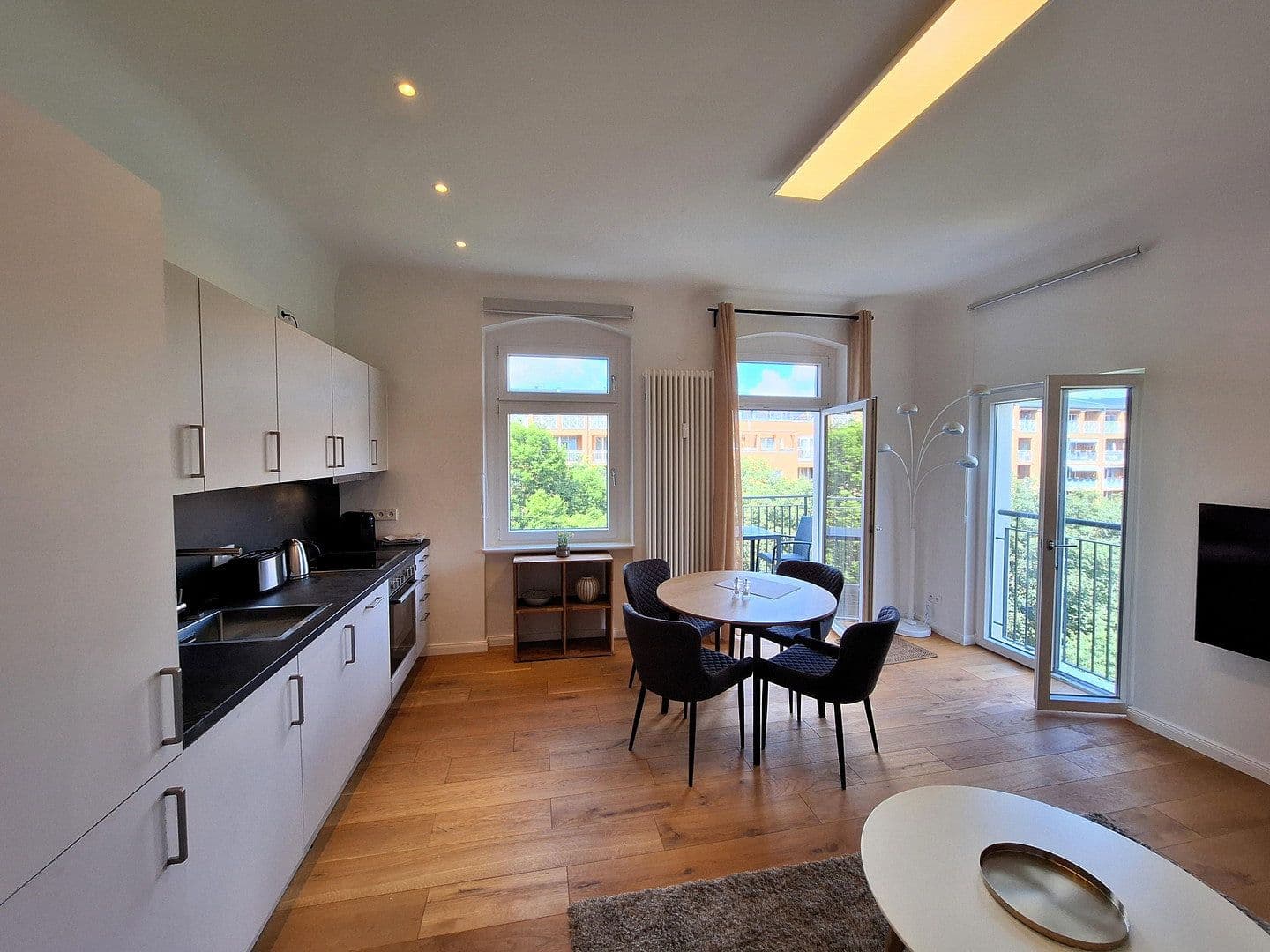 Prenájom bytu 2-izbový 55 m², Pascalstr. 4, Berlin, Berlín Prenájom bytu 2-izbový 55 m², Pascalstr. 4, Berlin, Berlín