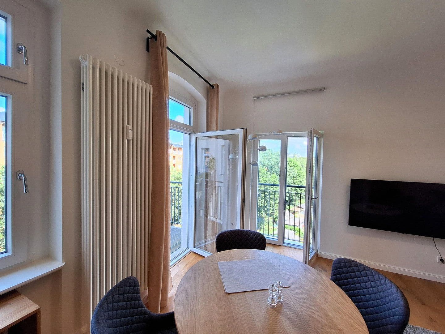 Prenájom bytu 2-izbový 55 m², Pascalstr. 4, Berlin, Berlín Prenájom bytu 2-izbový 55 m², Pascalstr. 4, Berlin, Berlín