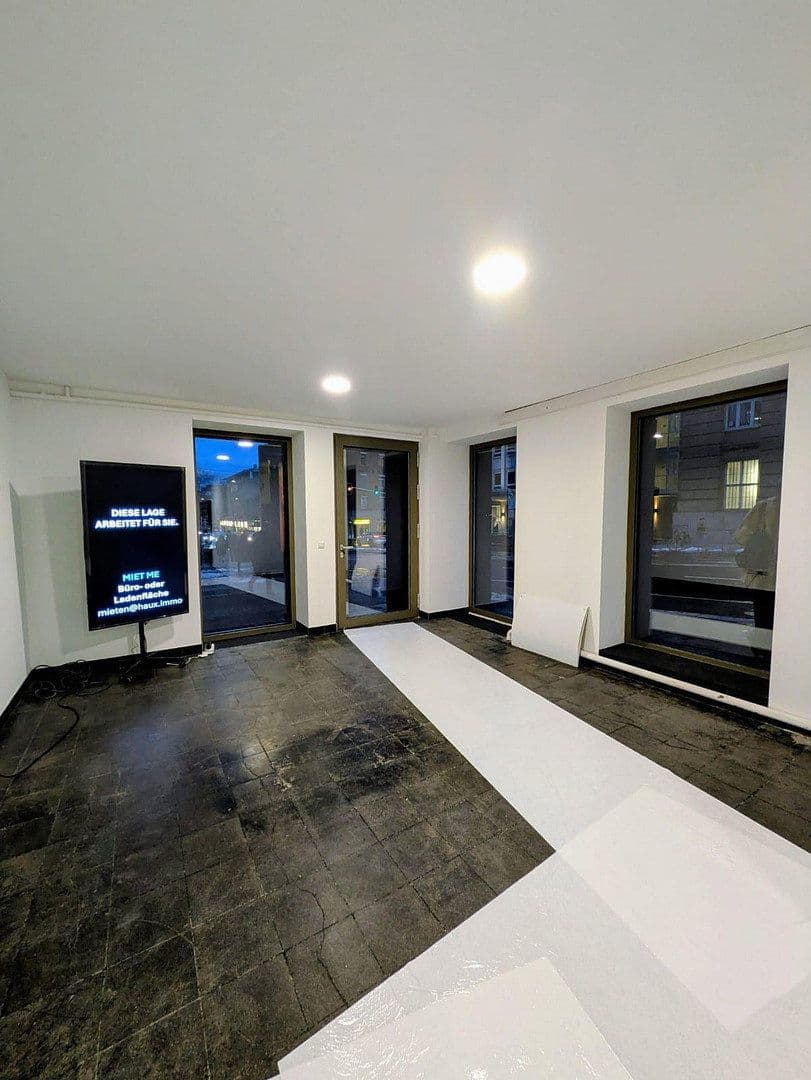 Prenájom kancelárie 210 m², Rotebühlstrasse 108, Stuttgart, Bádensko-Wurttembersko Prenájom kancelárie 210 m², Rotebühlstrasse 108, Stuttgart, Bádensko-Wurttembersko