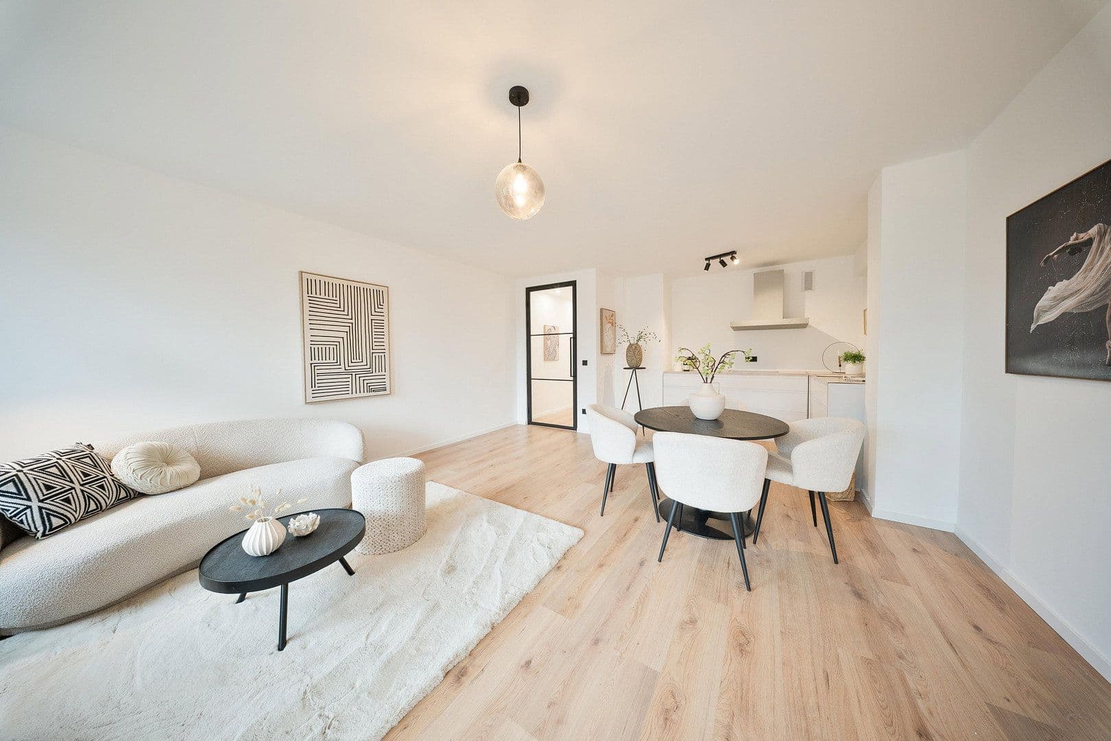 Predaj bytu 2-izbový 61 m², Krefeld, Severné Porýnie - Westfálsko Predaj bytu 2-izbový 61 m², Krefeld, Severné Porýnie - Westfálsko