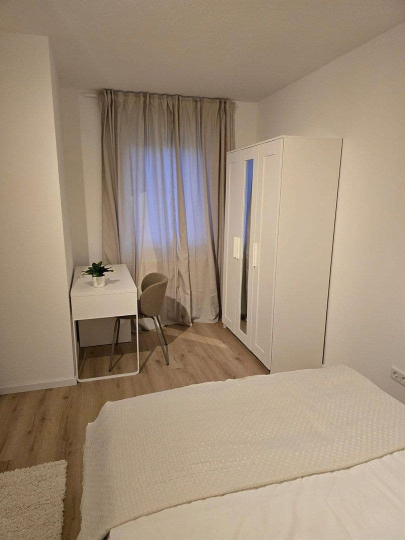 Prenájom bytu 1-izbový 35 m², Sonnenstraße 7, Fürth, Bavorsko Prenájom bytu 1-izbový 35 m², Sonnenstraße 7, Fürth, Bavorsko