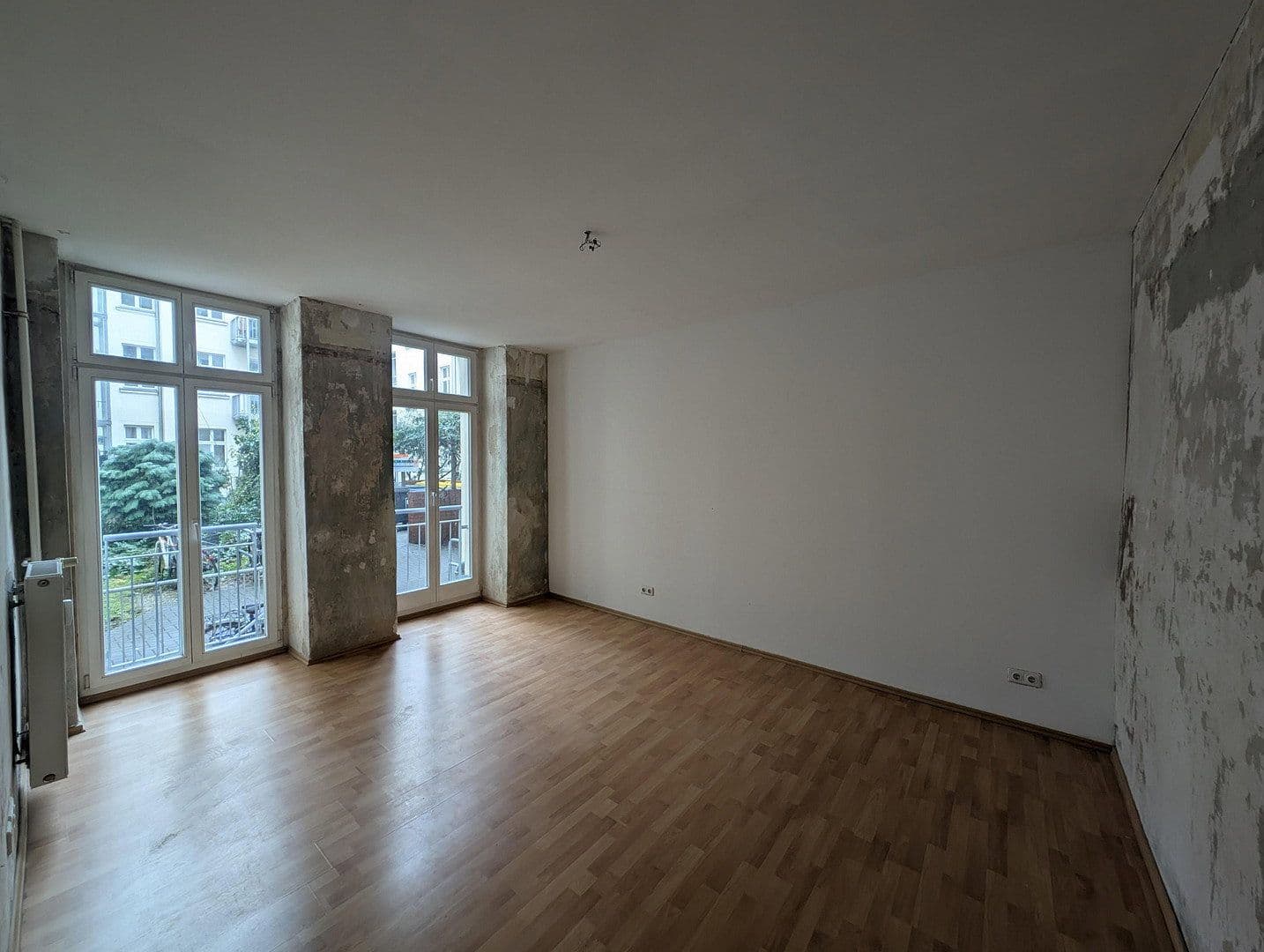 Predaj bytu 3-izbový 91 m², Berlin, Berlín Predaj bytu 3-izbový 91 m², Berlin, Berlín
