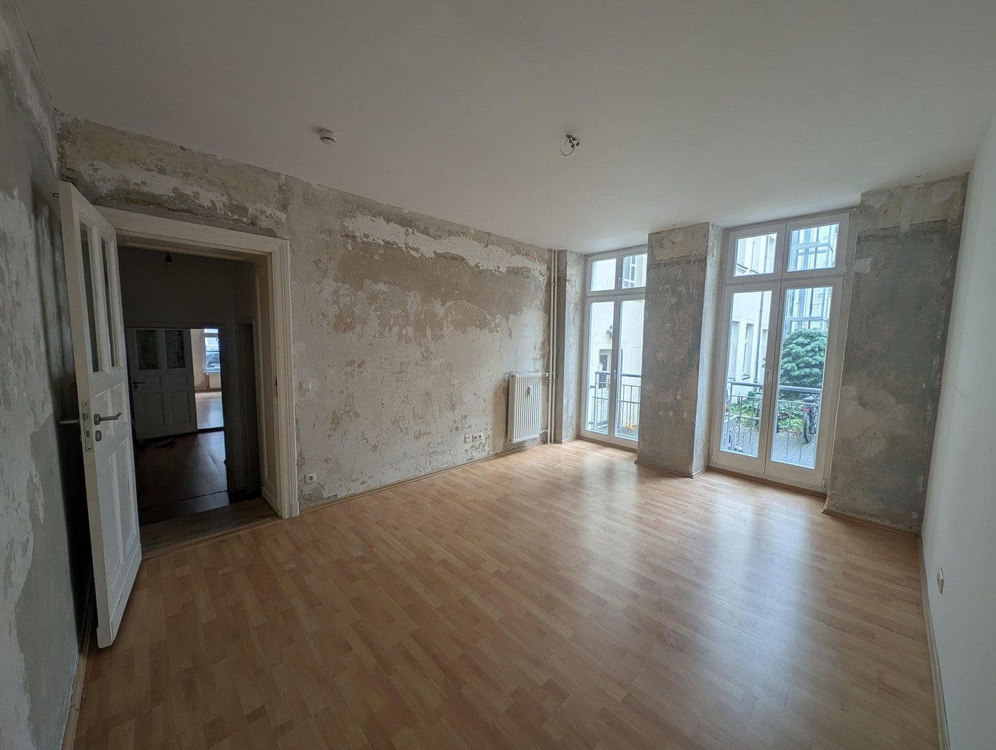 Predaj bytu 3-izbový 91 m², Berlin, Berlín Predaj bytu 3-izbový 91 m², Berlin, Berlín