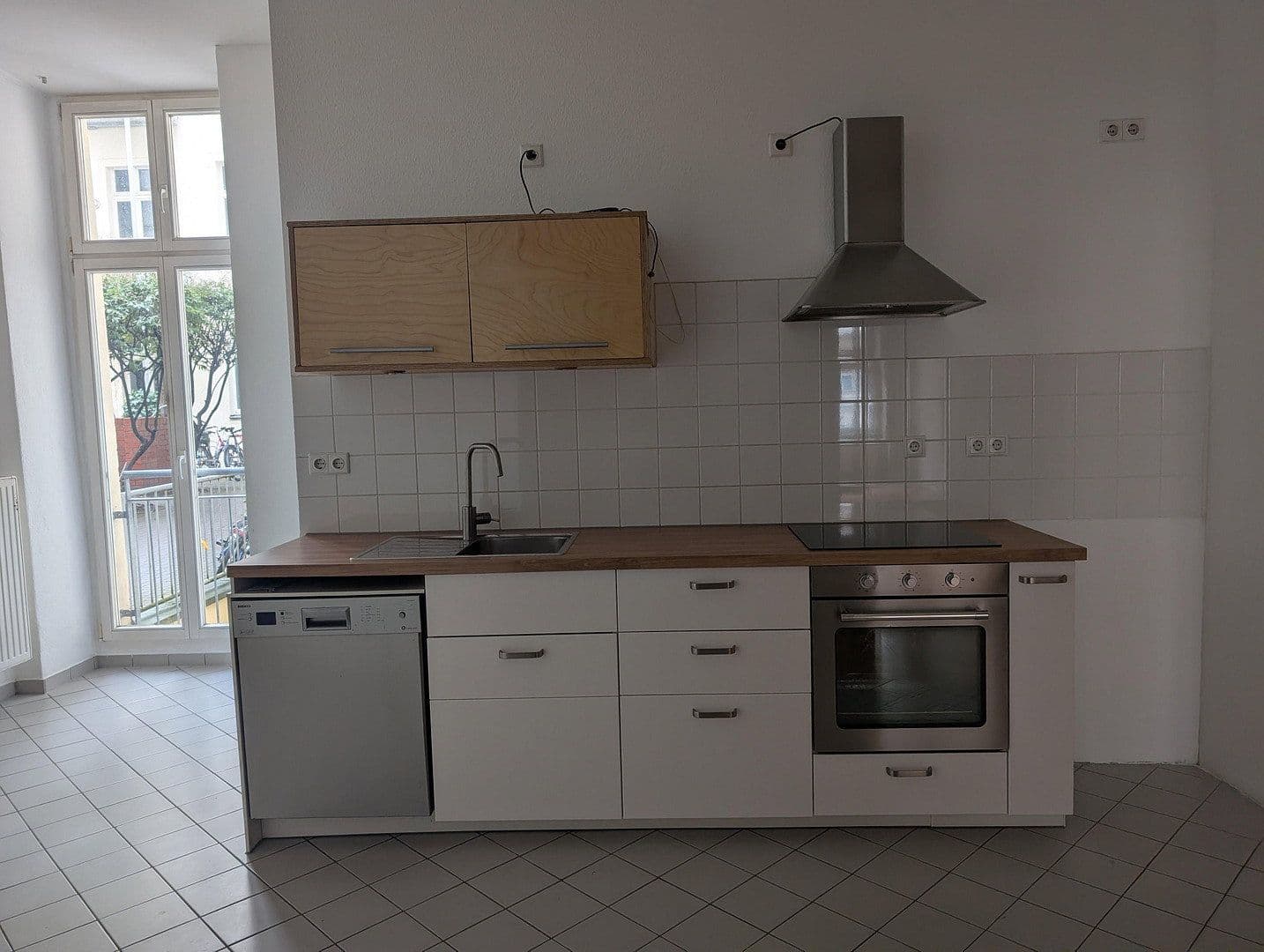 Predaj bytu 3-izbový 91 m², Berlin, Berlín Predaj bytu 3-izbový 91 m², Berlin, Berlín