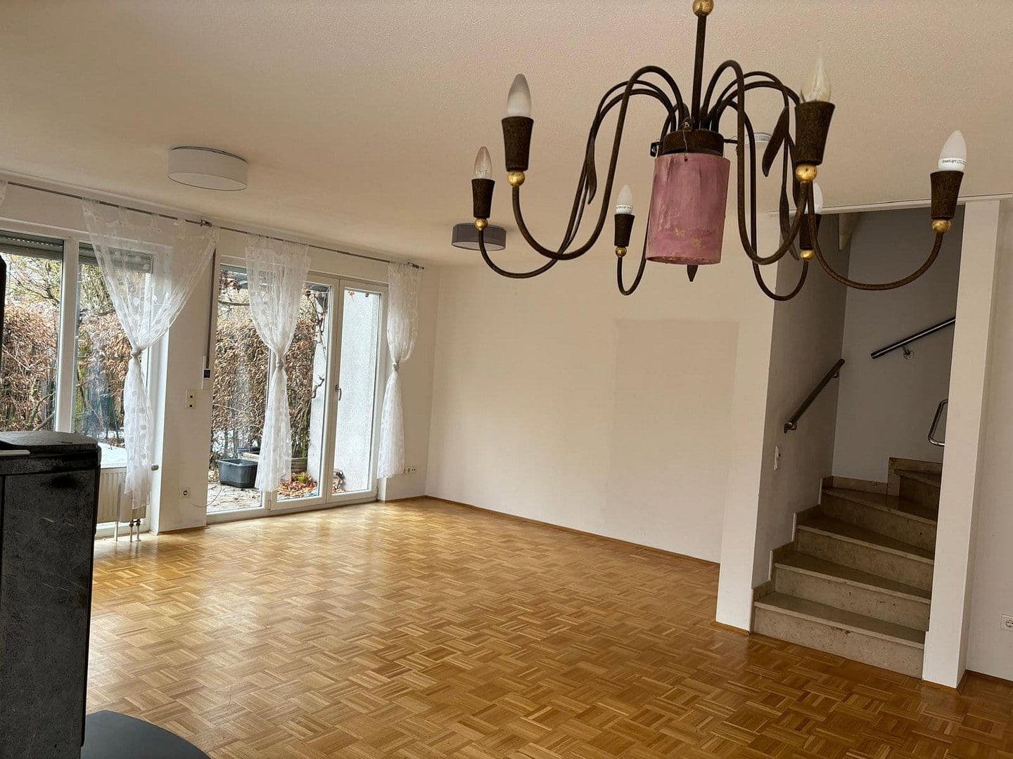 Predaj domu 140 m², pozemek 194 m², Regensburg, Bavorsko Predaj domu 140 m², pozemek 194 m², Regensburg, Bavorsko