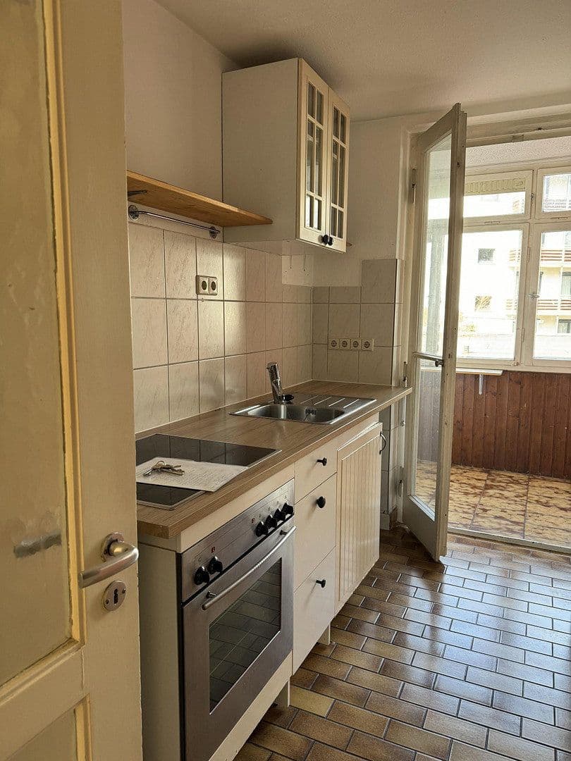 Prenájom bytu 3-izbový 78 m², Hohenheimer Straße 72, Stuttgart, Bádensko-Wurttembersko Prenájom bytu 3-izbový 78 m², Hohenheimer Straße 72, Stuttgart, Bádensko-Wurttembersko