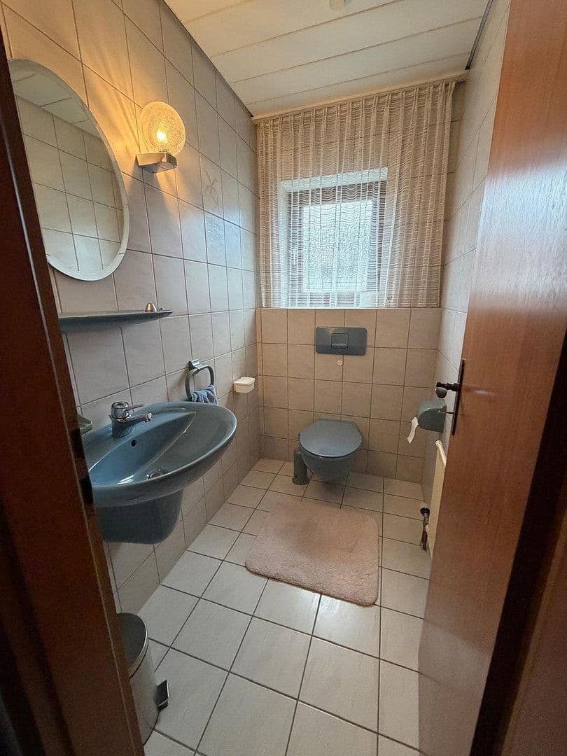 Prenájom domu 240 m², pozemek 468 m², Peter-Parlerstraße 6, Sindelfingen, Bádensko-Wurttembersko Prenájom domu 240 m², pozemek 468 m², Peter-Parlerstraße 6, Sindelfingen, Bádensko-Wurttembersko