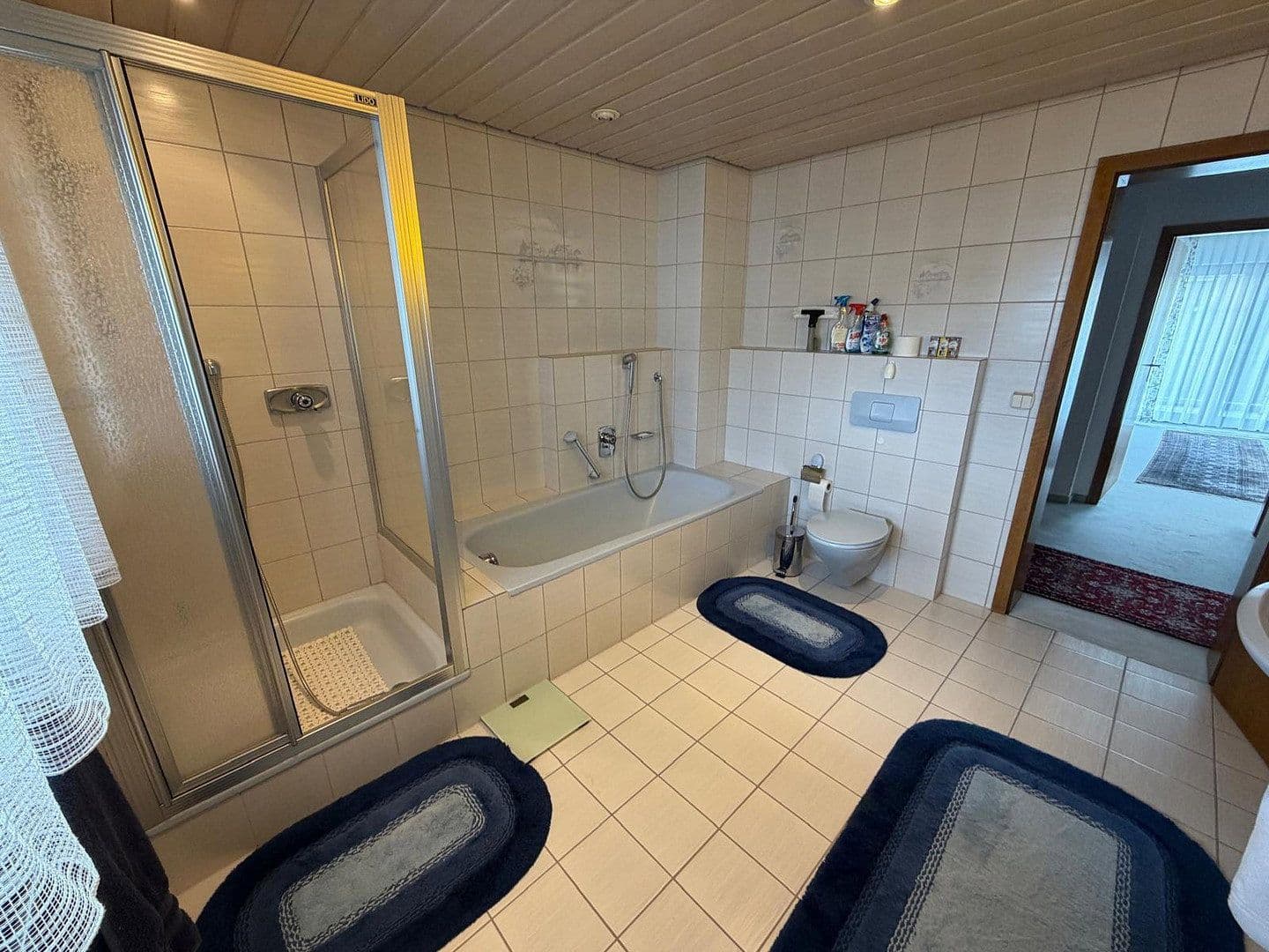 Prenájom domu 240 m², pozemek 468 m², Peter-Parlerstraße 6, Sindelfingen, Bádensko-Wurttembersko Prenájom domu 240 m², pozemek 468 m², Peter-Parlerstraße 6, Sindelfingen, Bádensko-Wurttembersko