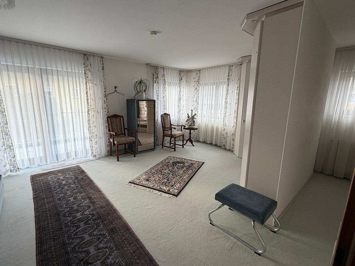 Prenájom domu 240 m², pozemek 468 m², Peter-Parlerstraße 6, Sindelfingen, Bádensko-Wurttembersko Prenájom domu 240 m², pozemek 468 m², Peter-Parlerstraße 6, Sindelfingen, Bádensko-Wurttembersko