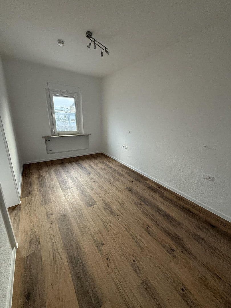 Prenájom bytu 3-izbový 65 m², Höfener Str. 22, Fürth, Bavorsko Prenájom bytu 3-izbový 65 m², Höfener Str. 22, Fürth, Bavorsko