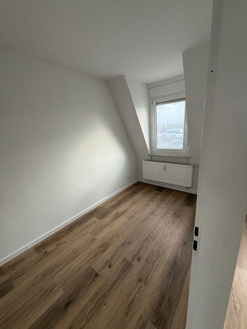 Prenájom bytu 3-izbový 65 m², Höfener Str. 22, Fürth, Bavorsko Prenájom bytu 3-izbový 65 m², Höfener Str. 22, Fürth, Bavorsko