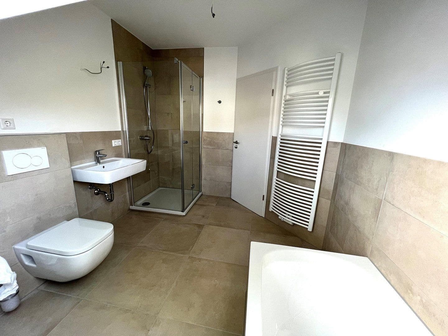 Prenájom bytu 3-izbový 88 m², Kronthaler Weg 11, Kronberg im Taunus, Hesensko Prenájom bytu 3-izbový 88 m², Kronthaler Weg 11, Kronberg im Taunus, Hesensko