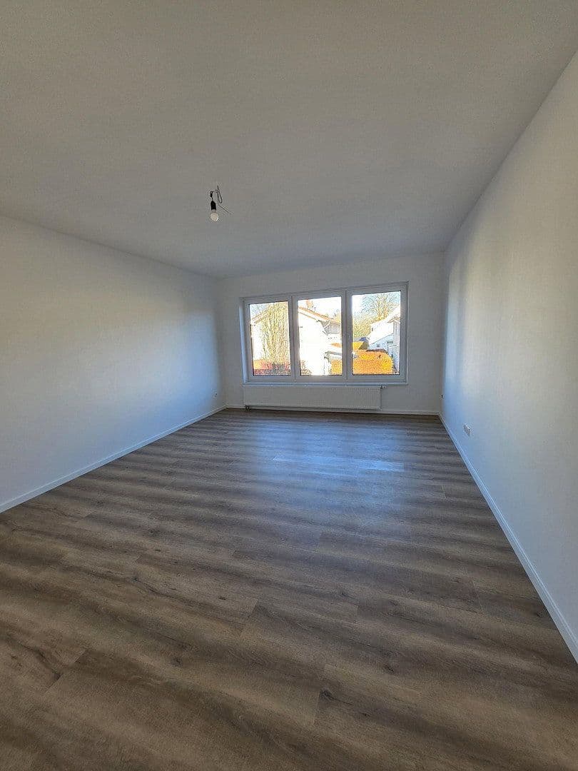 Prenájom bytu 4-izbový 115 m², Cloppenburg, Dolné Sasko Prenájom bytu 4-izbový 115 m², Cloppenburg, Dolné Sasko