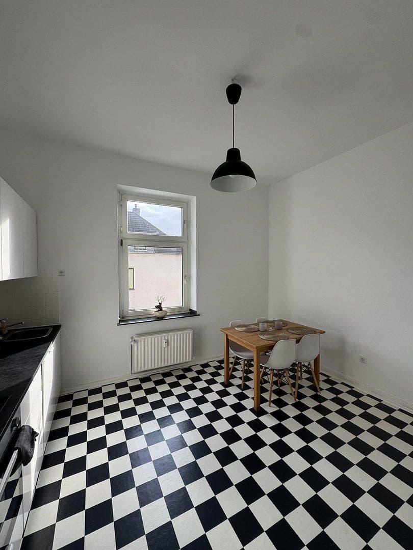 Prenájom bytu 1-izbový 23 m², Corneliussstraße 88, Düsseldorf, Severné Porýnie - Westfálsko Prenájom bytu 1-izbový 23 m², Corneliussstraße 88, Düsseldorf, Severné Porýnie - Westfálsko