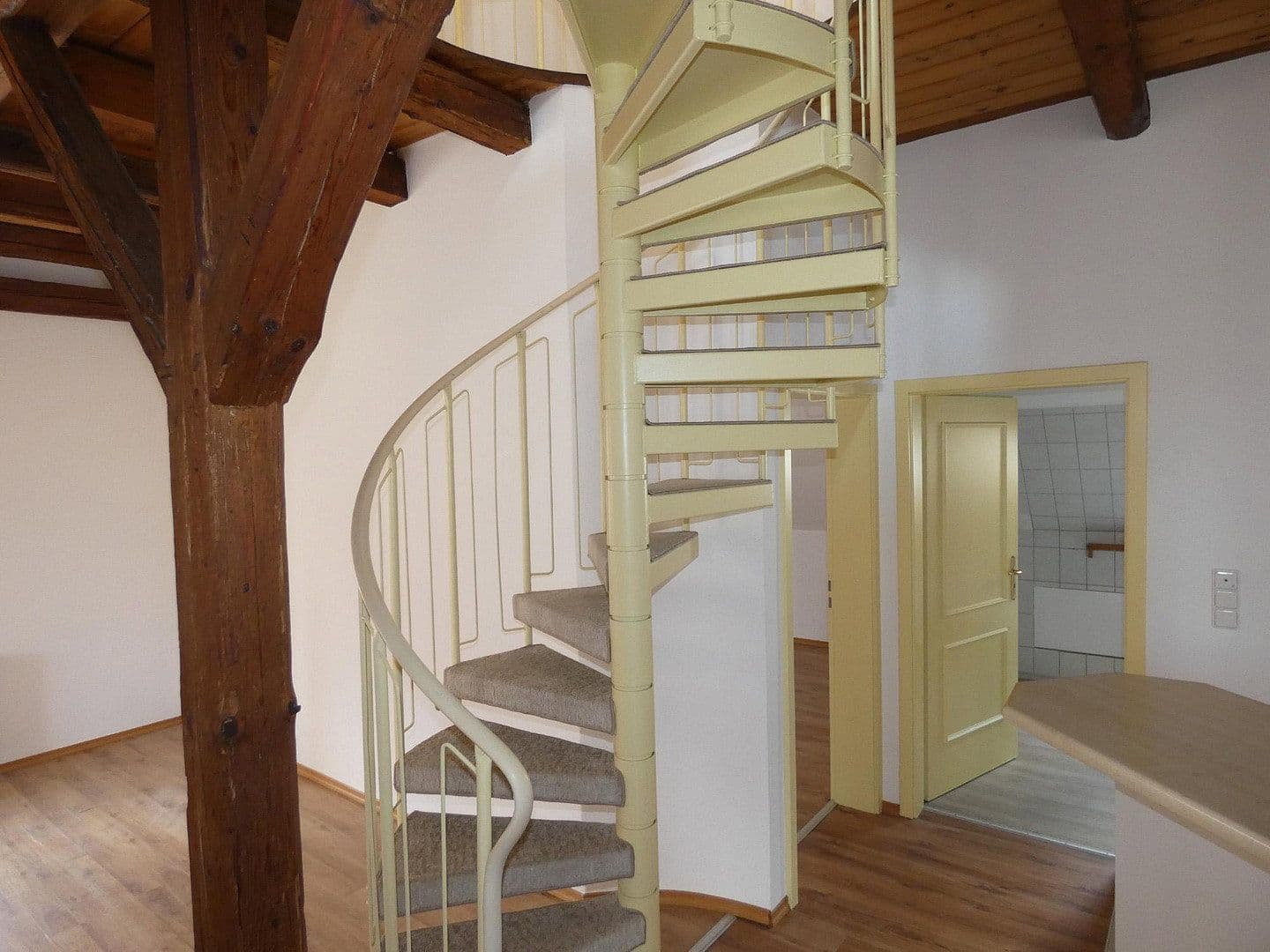 Prenájom bytu 4-izbový 122 m², Lauingen (Donau), Bavorsko Prenájom bytu 4-izbový 122 m², Lauingen (Donau), Bavorsko