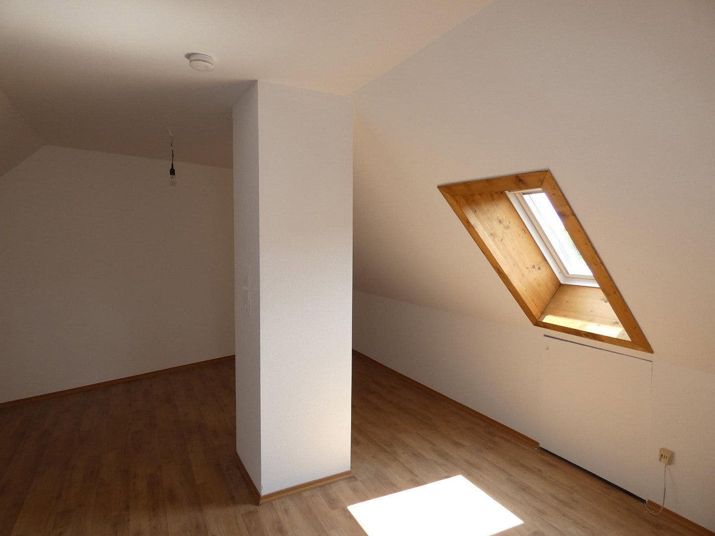 Prenájom bytu 4-izbový 122 m², Lauingen (Donau), Bavorsko Prenájom bytu 4-izbový 122 m², Lauingen (Donau), Bavorsko