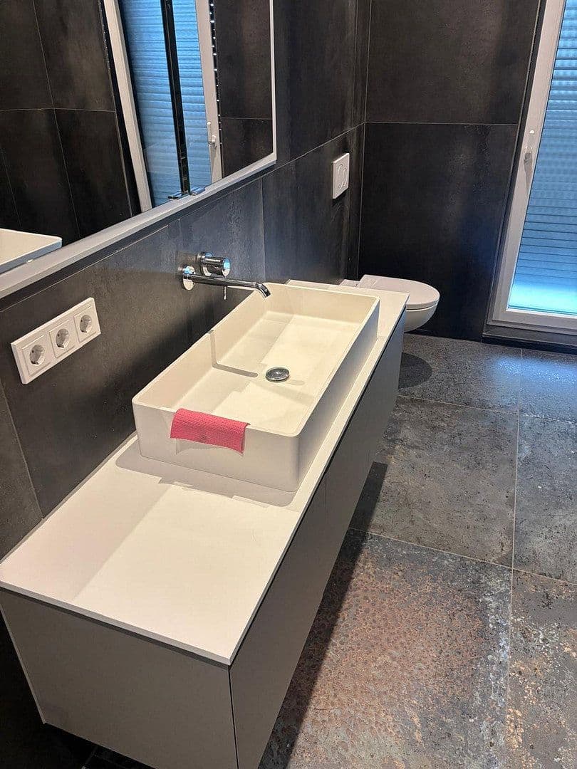 Prenájom bytu 3-izbový 110 m², Max Eyth Straße 5, Pohlheim, Hesensko Prenájom bytu 3-izbový 110 m², Max Eyth Straße 5, Pohlheim, Hesensko