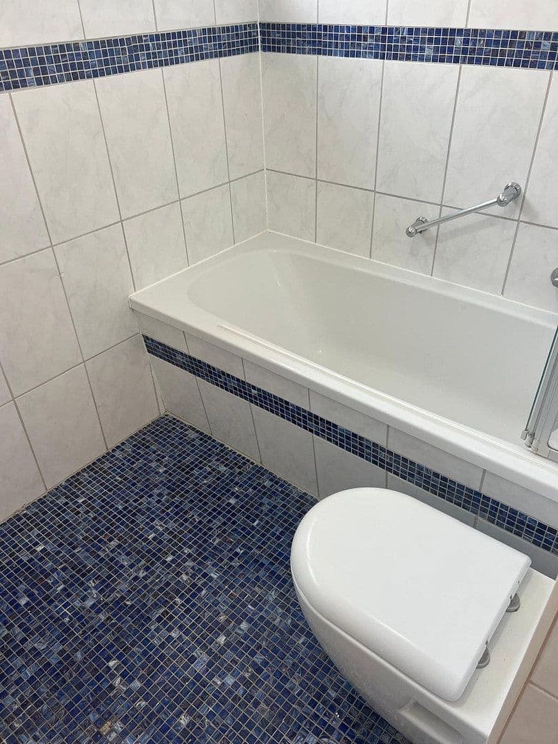 Prenájom bytu 2-izbový 70 m², Frankfurterstraße 30, Wiesbaden, Hesensko Prenájom bytu 2-izbový 70 m², Frankfurterstraße 30, Wiesbaden, Hesensko