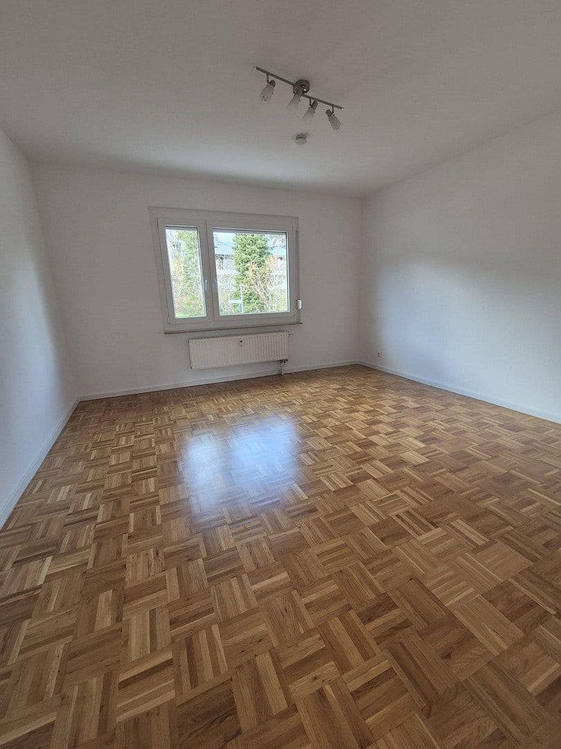 Prenájom bytu 2-izbový 72 m², Kussenhofstraße 37b, Furtwangen im Schwarzwald, Bádensko-Wurttembersko Prenájom bytu 2-izbový 72 m², Kussenhofstraße 37b, Furtwangen im Schwarzwald, Bádensko-Wurttembersko