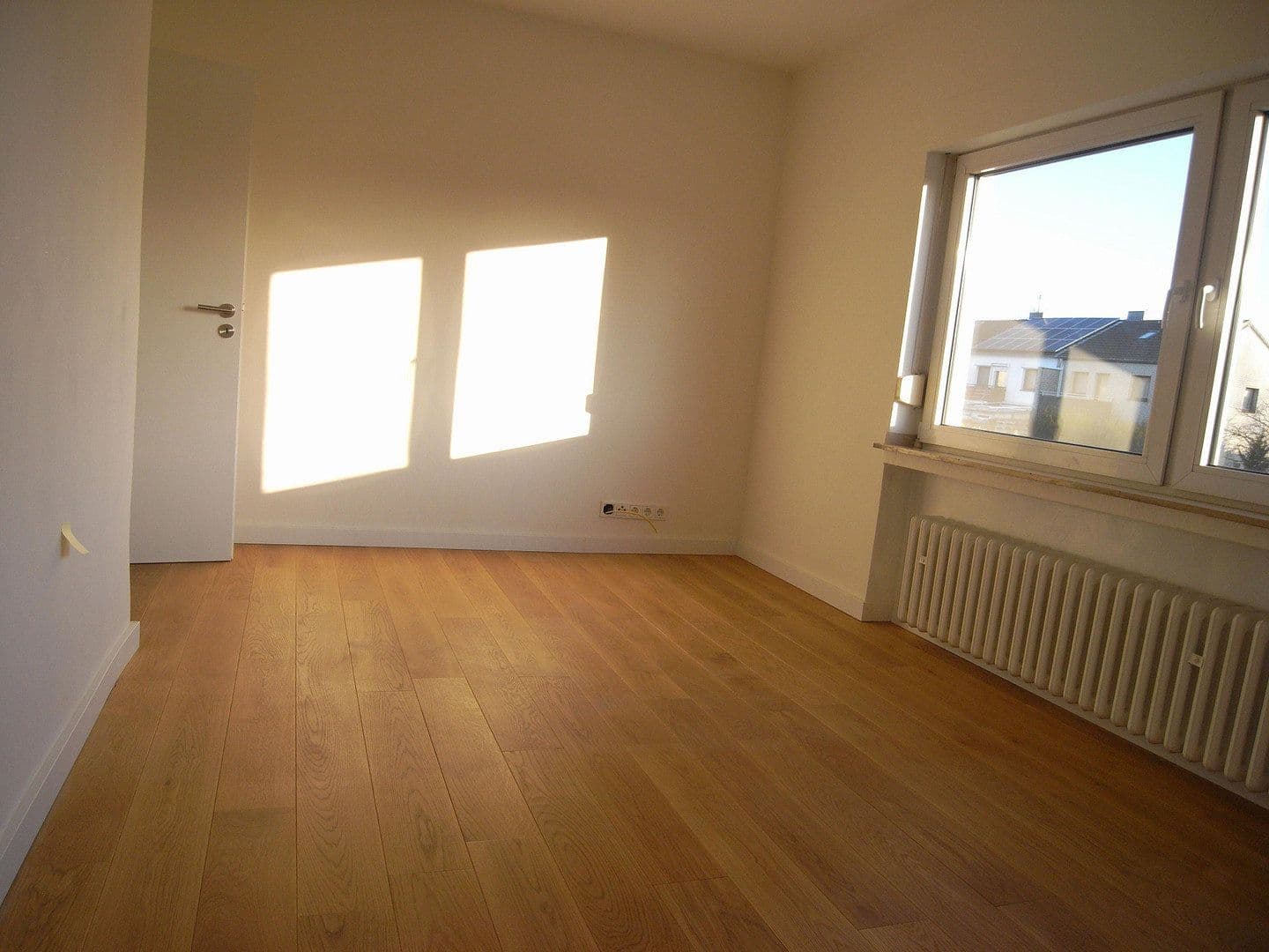 Prenájom domu 162 m², pozemek 450 m², Kaarst, Severné Porýnie - Westfálsko Prenájom domu 162 m², pozemek 450 m², Kaarst, Severné Porýnie - Westfálsko