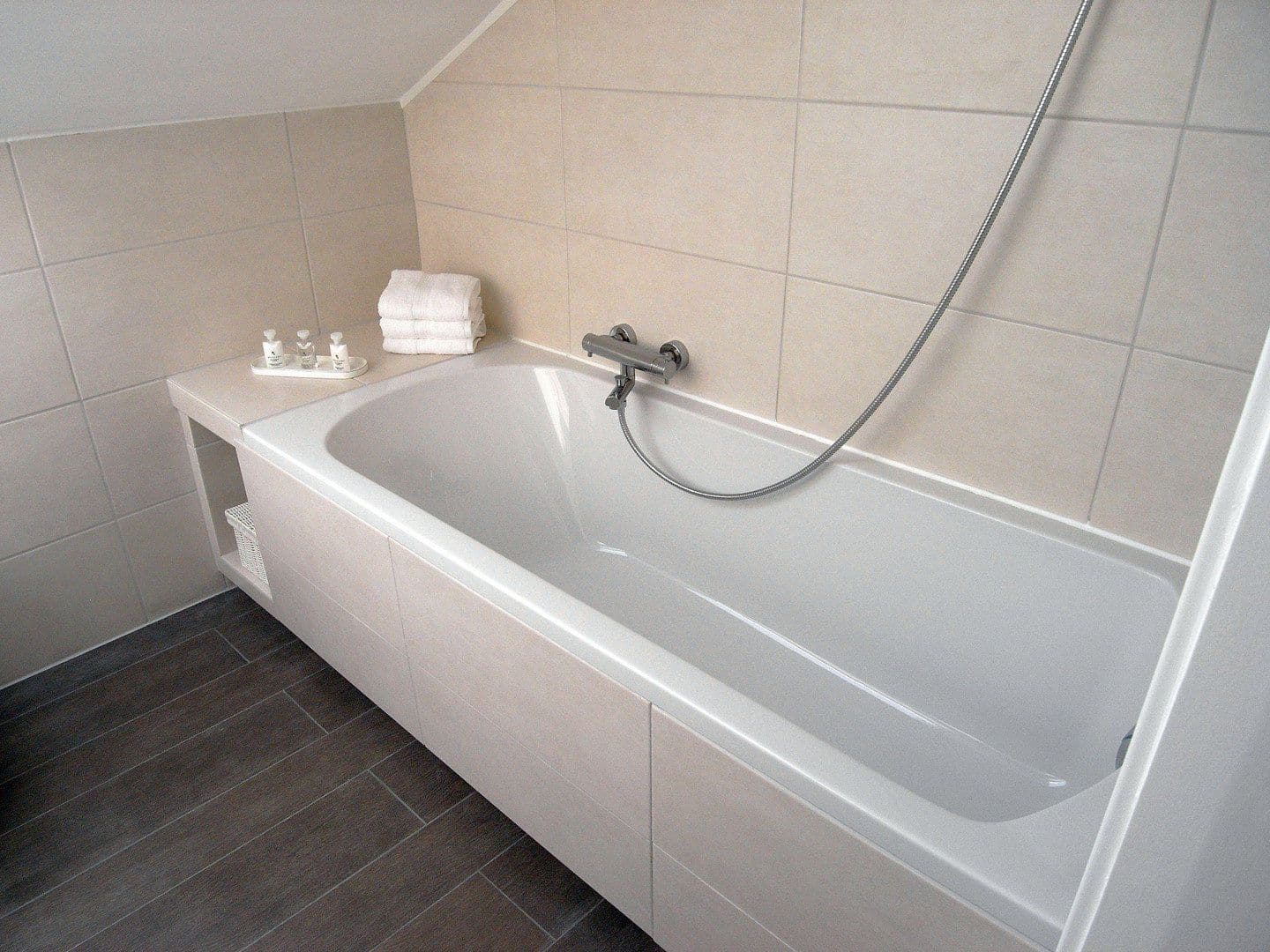 Prenájom domu 162 m², pozemek 450 m², Kaarst, Severné Porýnie - Westfálsko Prenájom domu 162 m², pozemek 450 m², Kaarst, Severné Porýnie - Westfálsko