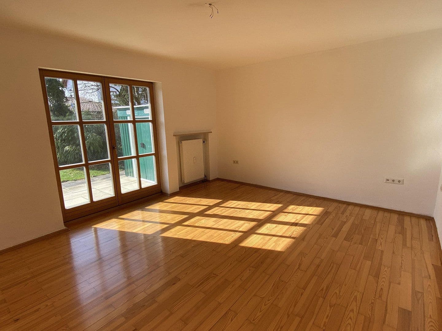 Prenájom bytu 3-izbový 98 m², Neufahrn b. Freising, Bavorsko Prenájom bytu 3-izbový 98 m², Neufahrn b. Freising, Bavorsko