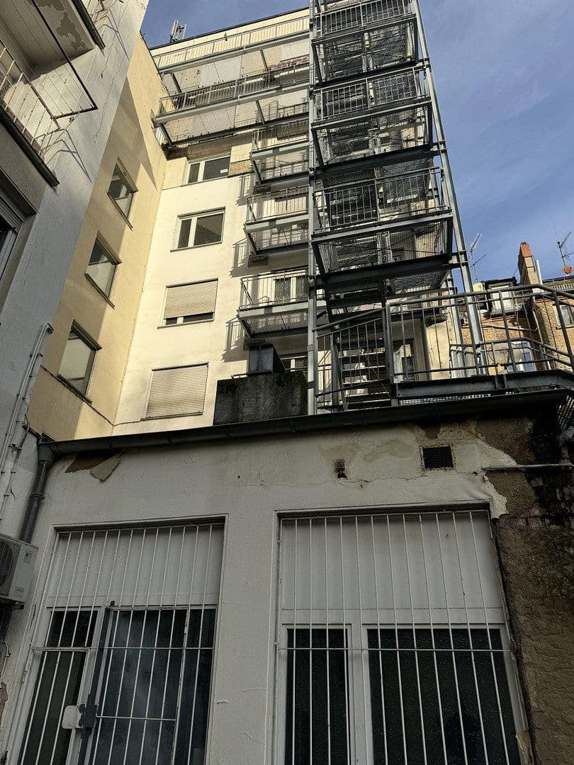 Predaj domu 1.009 m², pozemek 755 m², Bismarckring 21-23, Wiesbaden, Hesensko Predaj domu 1.009 m², pozemek 755 m², Bismarckring 21-23, Wiesbaden, Hesensko