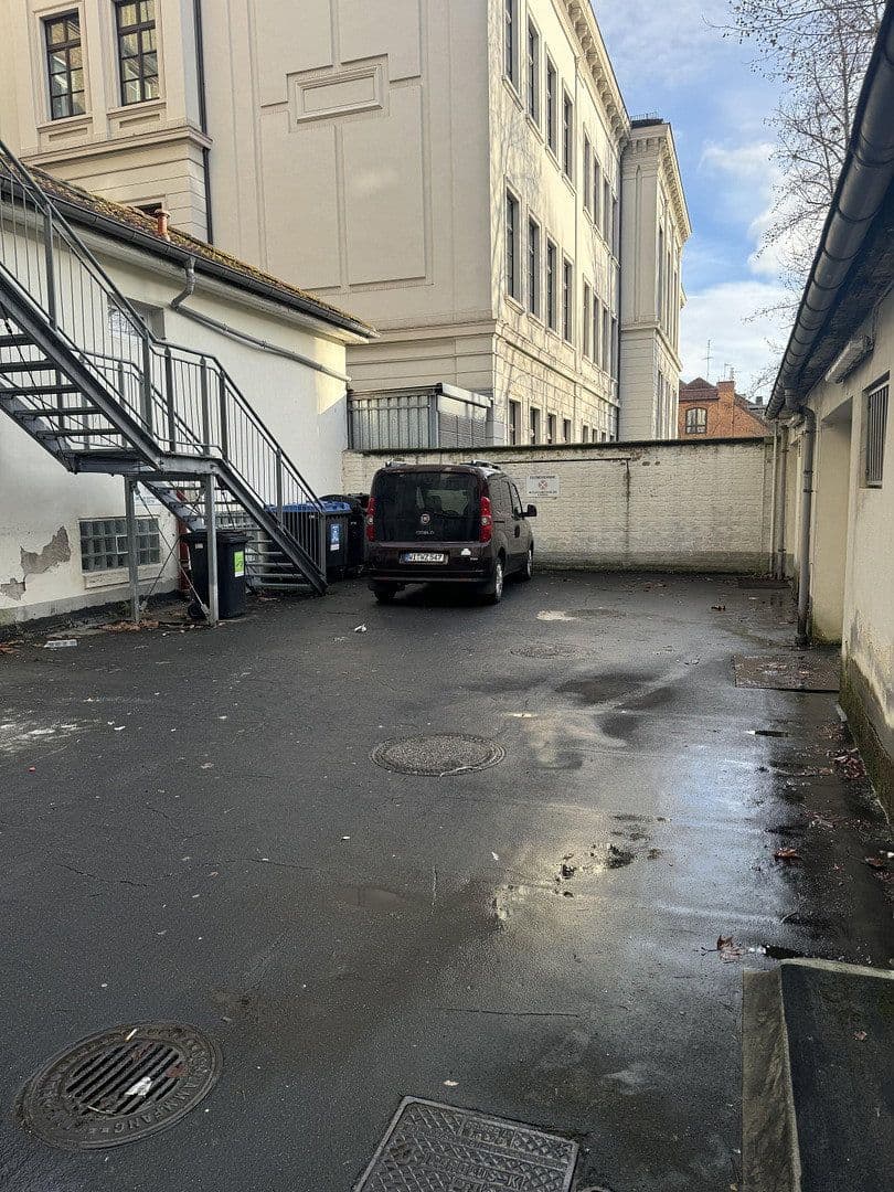 Predaj domu 1.009 m², pozemek 755 m², Bismarckring 21-23, Wiesbaden, Hesensko Predaj domu 1.009 m², pozemek 755 m², Bismarckring 21-23, Wiesbaden, Hesensko