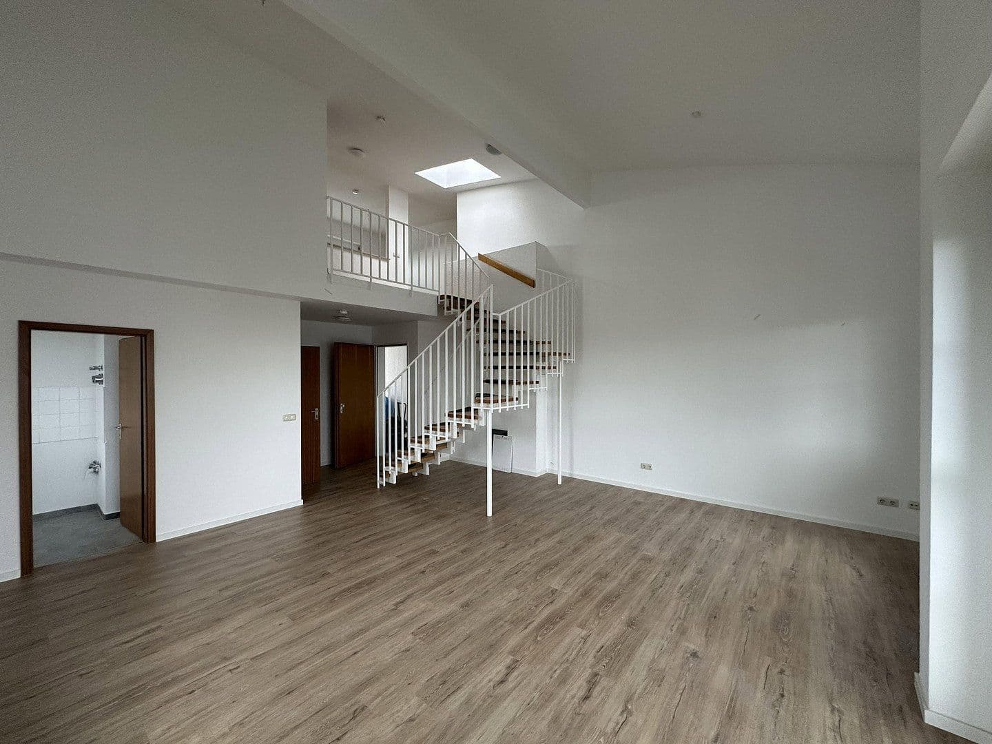 Prenájom bytu 3-izbový 72 m², Am Rebstock 12, Kabelsketal, Sasko-Anhaltsko Prenájom bytu 3-izbový 72 m², Am Rebstock 12, Kabelsketal, Sasko-Anhaltsko