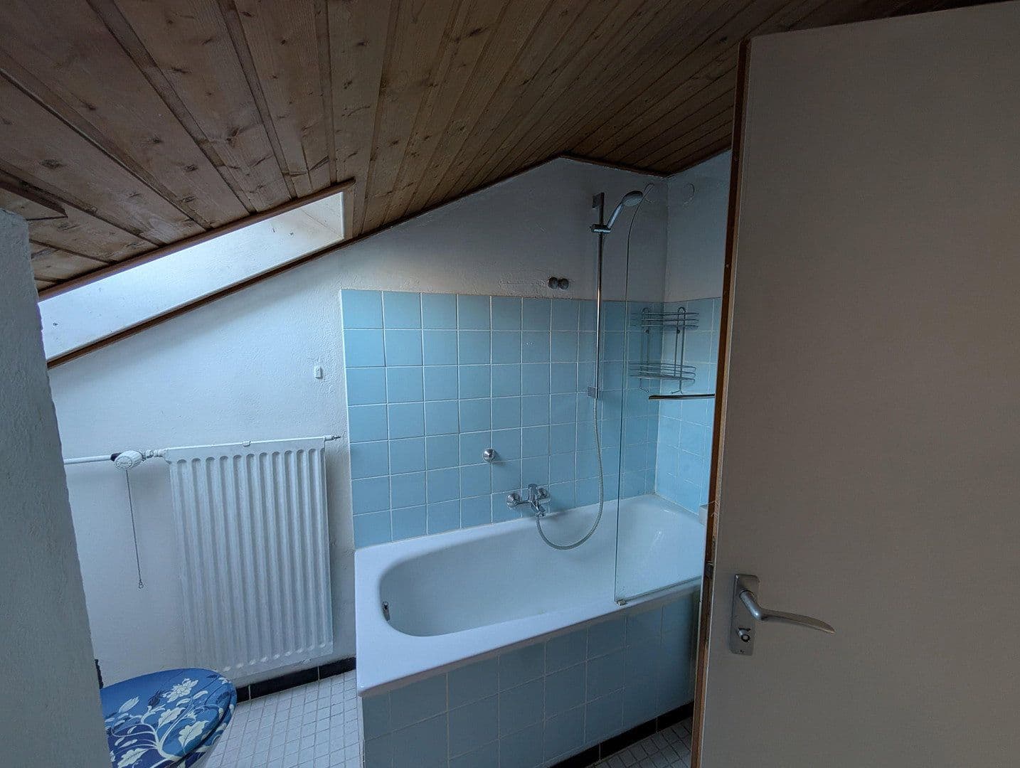 Predaj domu 260 m², pozemek 1.301 m², Kranzhornstraße 8, Feldkirchen-Westerham, Bavorsko Predaj domu 260 m², pozemek 1.301 m², Kranzhornstraße 8, Feldkirchen-Westerham, Bavorsko