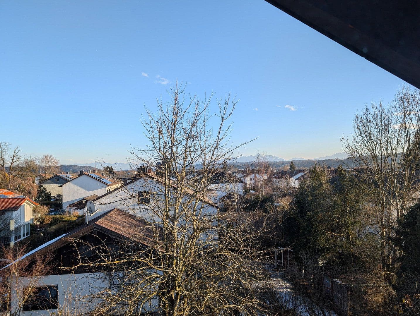 Predaj domu 260 m², pozemek 1.301 m², Kranzhornstraße 8, Feldkirchen-Westerham, Bavorsko Predaj domu 260 m², pozemek 1.301 m², Kranzhornstraße 8, Feldkirchen-Westerham, Bavorsko