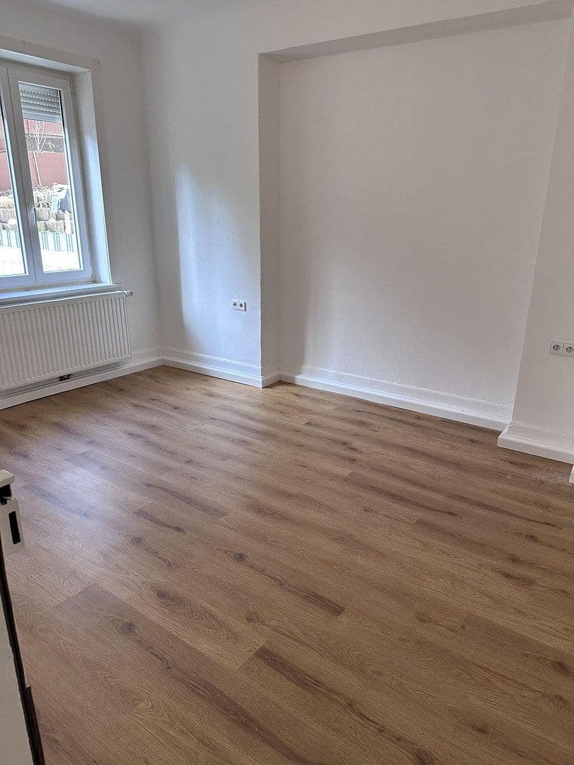 Prenájom bytu 3-izbový 65 m², Stuttgart, Bádensko-Wurttembersko Prenájom bytu 3-izbový 65 m², Stuttgart, Bádensko-Wurttembersko