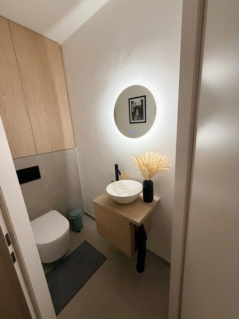 Prenájom domu 130 m², pozemek 130 m², München, Bavorsko Prenájom domu 130 m², pozemek 130 m², München, Bavorsko