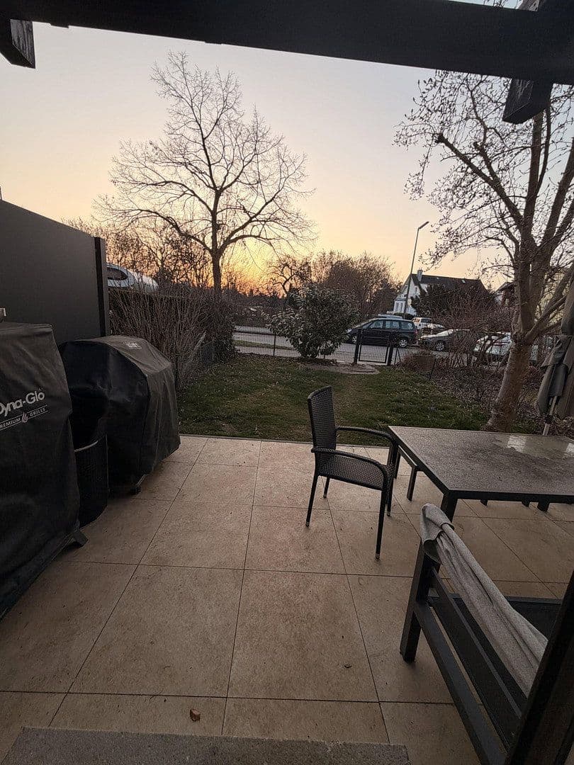 Prenájom domu 130 m², pozemek 130 m², München, Bavorsko Prenájom domu 130 m², pozemek 130 m², München, Bavorsko