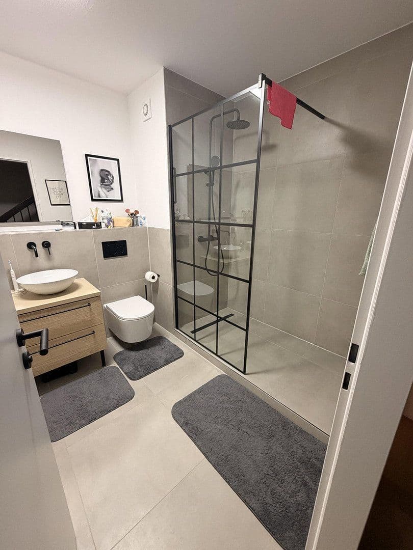 Prenájom domu 130 m², pozemek 130 m², München, Bavorsko Prenájom domu 130 m², pozemek 130 m², München, Bavorsko