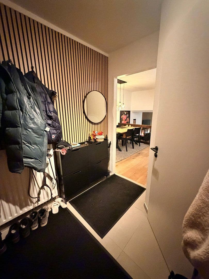 Prenájom domu 130 m², pozemek 130 m², München, Bavorsko Prenájom domu 130 m², pozemek 130 m², München, Bavorsko