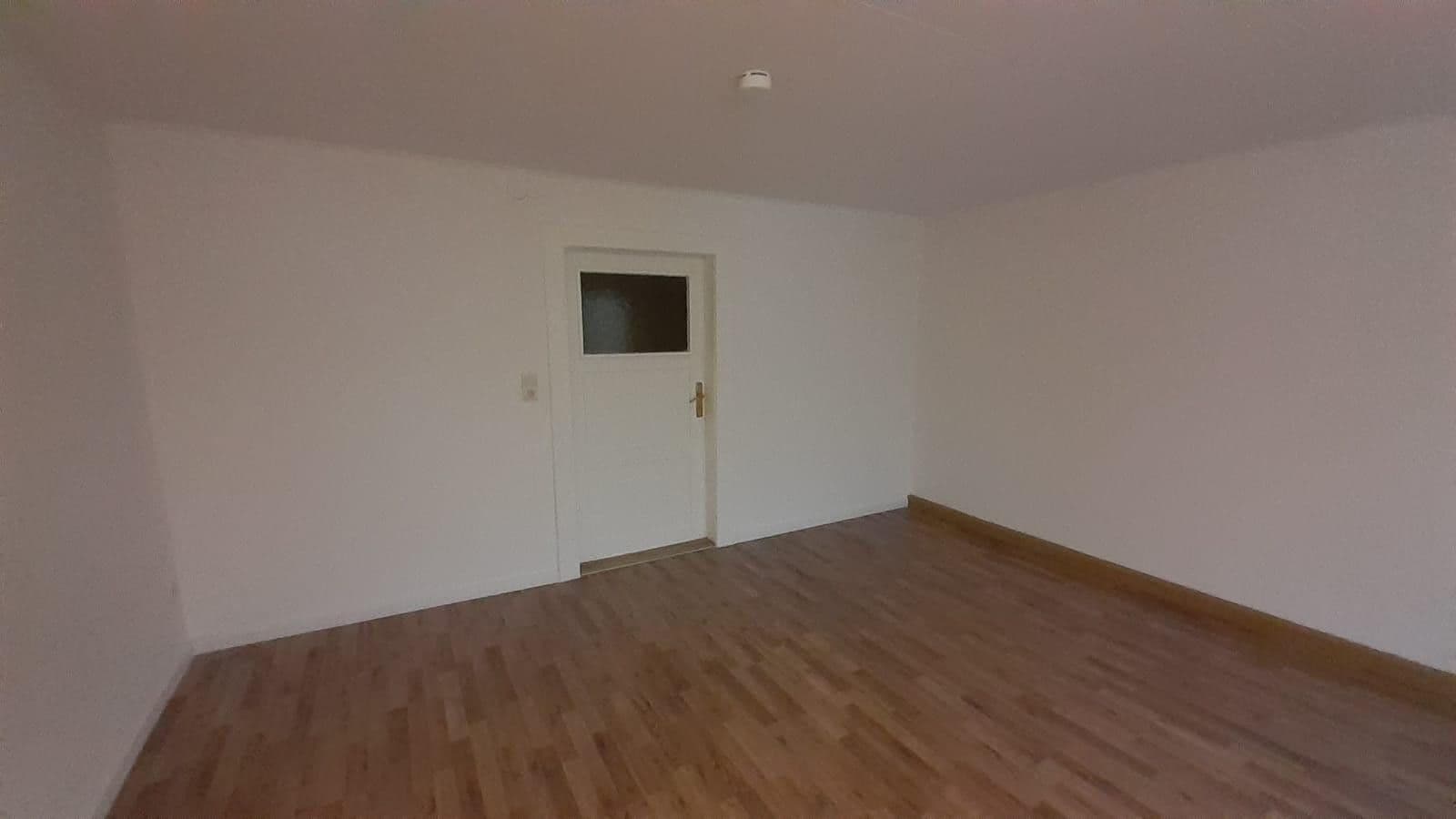 Prenájom bytu 2-izbový 68 m², Joliot-Curie-Str. 10, Gera, Durínsko Prenájom bytu 2-izbový 68 m², Joliot-Curie-Str. 10, Gera, Durínsko