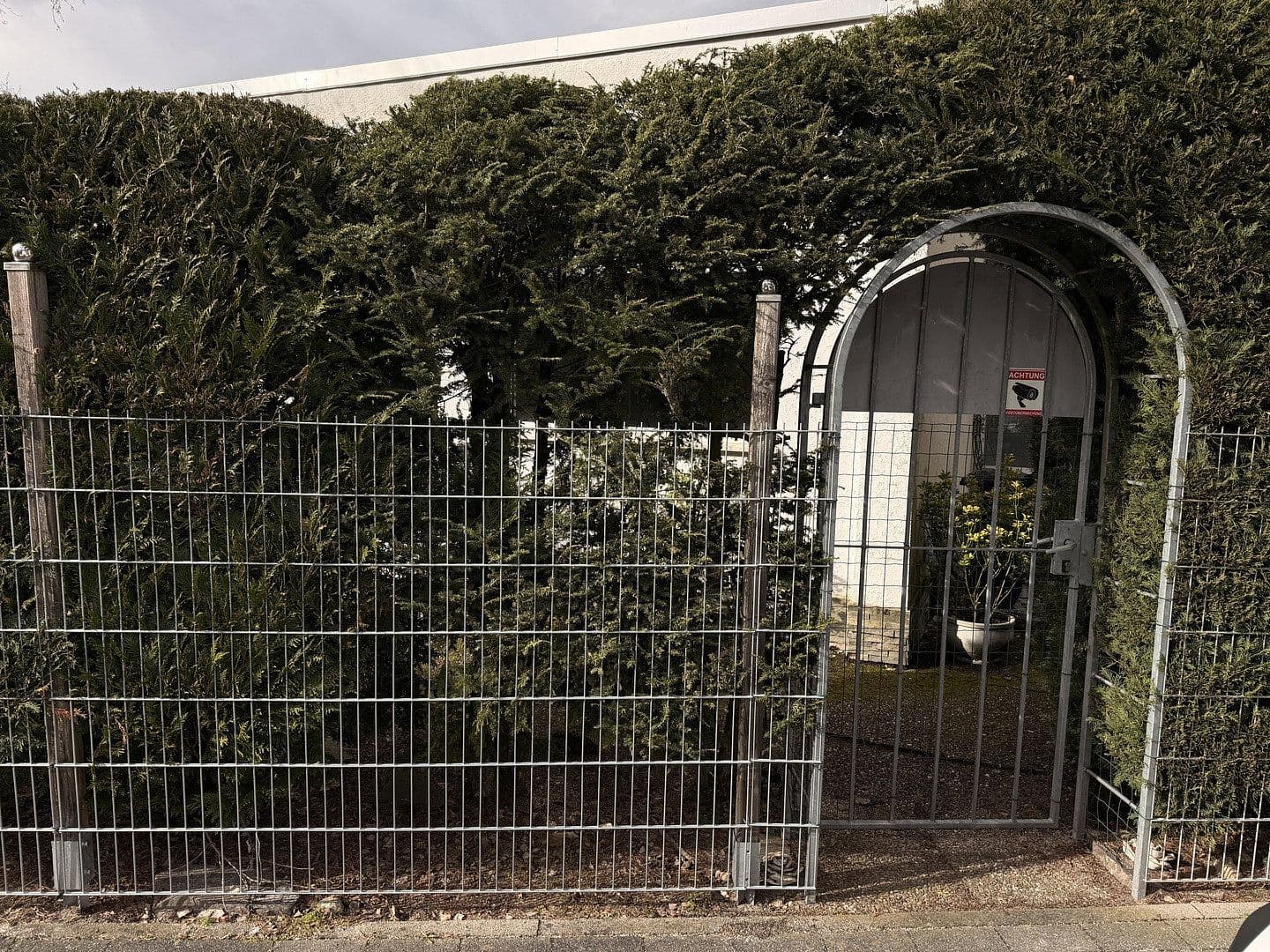 Predaj domu 90 m², pozemek 440 m², Am Forsthaus Gravenbruch 24a, Neu-Isenburg, Hesensko Predaj domu 90 m², pozemek 440 m², Am Forsthaus Gravenbruch 24a, Neu-Isenburg, Hesensko