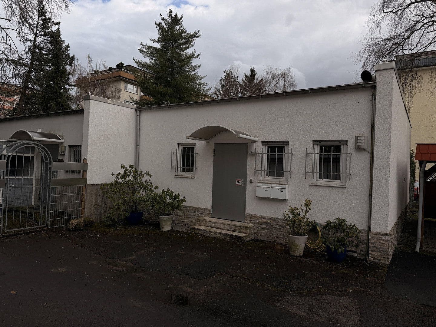 Predaj domu 90 m², pozemek 440 m², Am Forsthaus Gravenbruch 24a, Neu-Isenburg, Hesensko Predaj domu 90 m², pozemek 440 m², Am Forsthaus Gravenbruch 24a, Neu-Isenburg, Hesensko