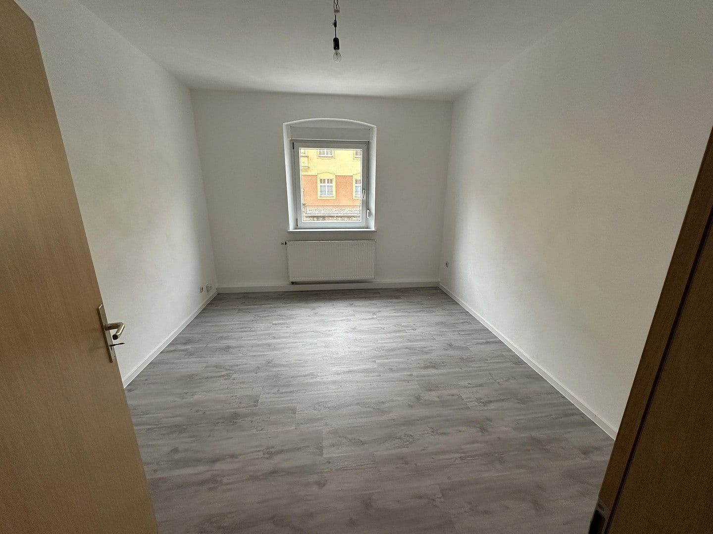Prenájom bytu 4-izbový 82 m², Weiden, Bavorsko Prenájom bytu 4-izbový 82 m², Weiden, Bavorsko