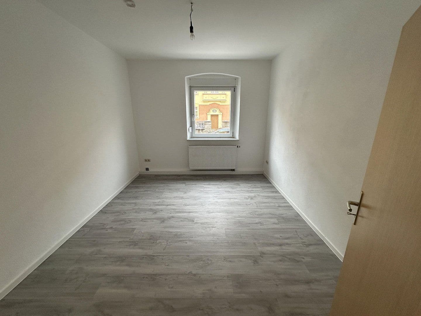 Prenájom bytu 4-izbový 82 m², Weiden, Bavorsko Prenájom bytu 4-izbový 82 m², Weiden, Bavorsko
