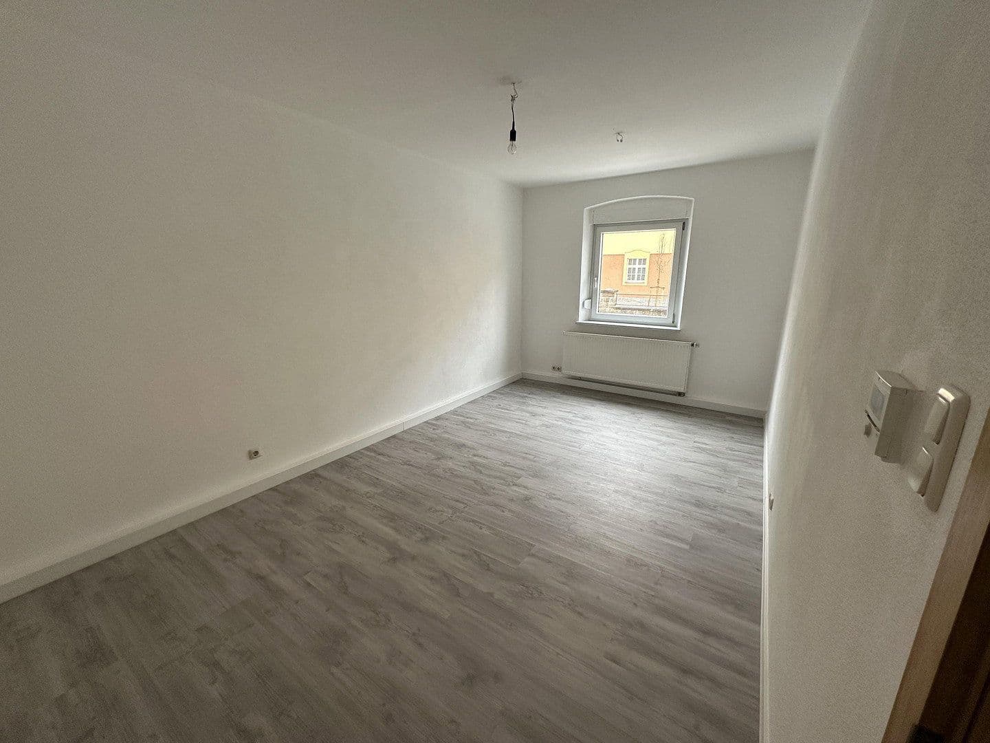 Prenájom bytu 4-izbový 82 m², Weiden, Bavorsko Prenájom bytu 4-izbový 82 m², Weiden, Bavorsko