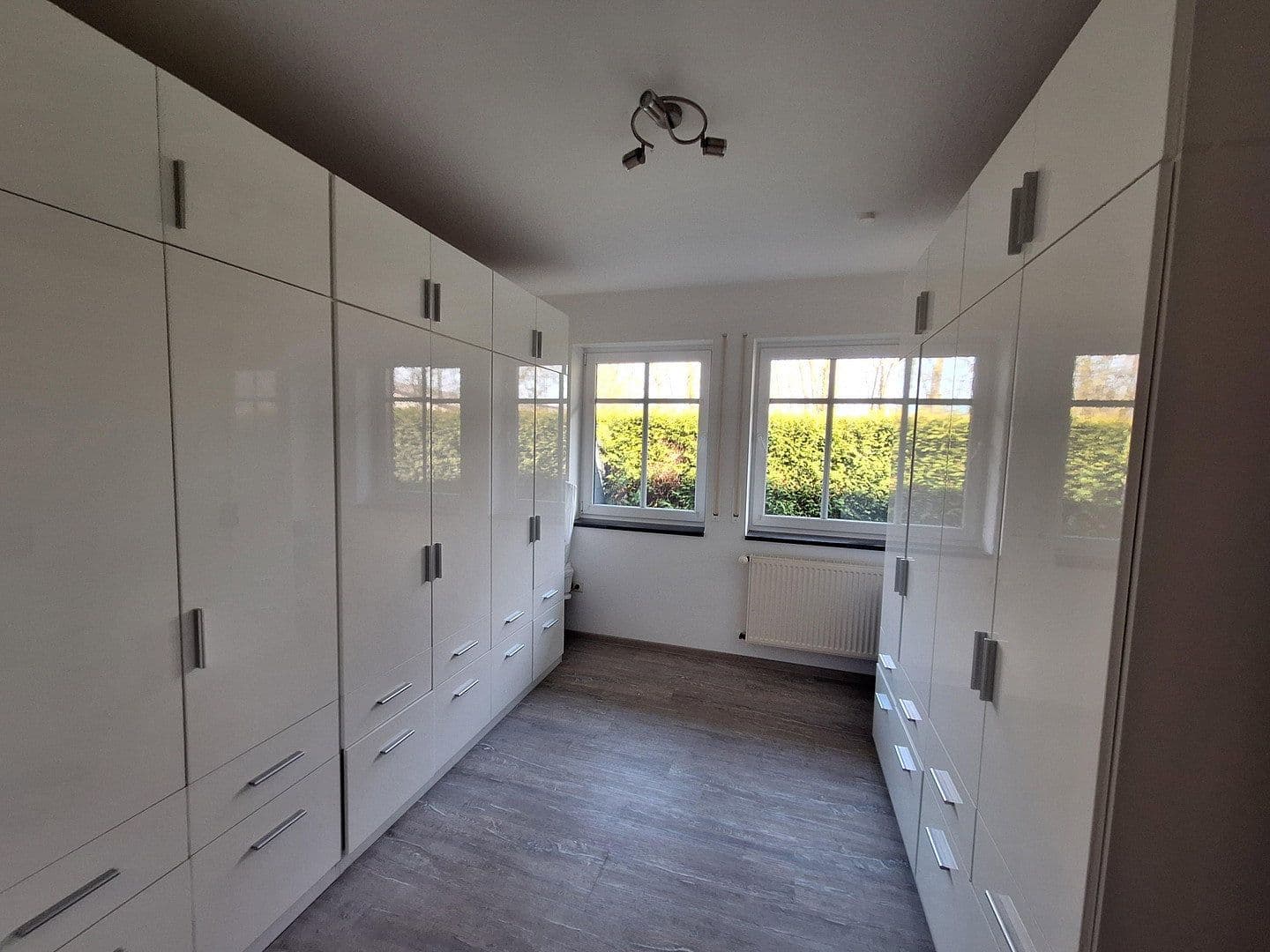 Predaj domu 284 m², pozemek 943 m², Dersum, Dolné Sasko Predaj domu 284 m², pozemek 943 m², Dersum, Dolné Sasko