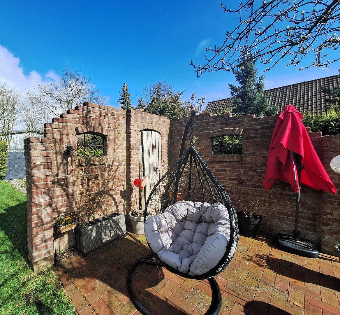 Predaj domu 284 m², pozemek 943 m², Dersum, Dolné Sasko Predaj domu 284 m², pozemek 943 m², Dersum, Dolné Sasko